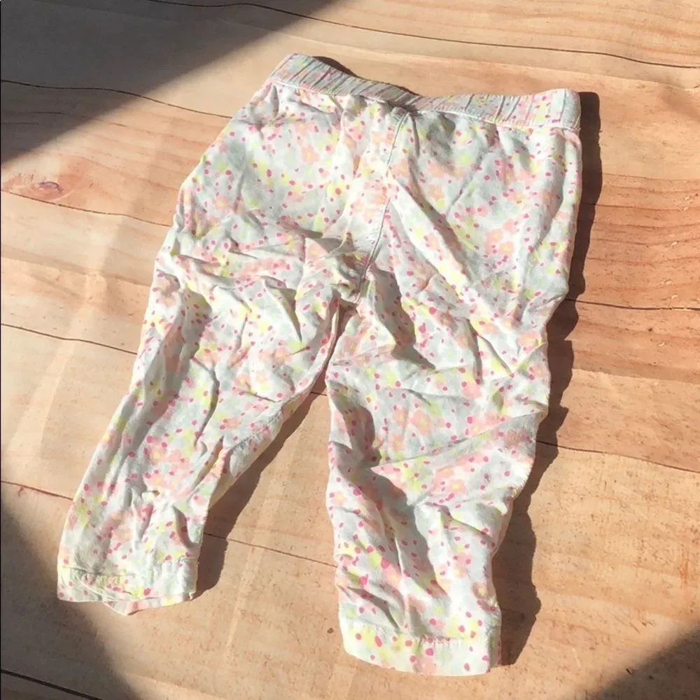 🍭4/$20 Osh Kosh Floral Rayon Pants 12-18 m